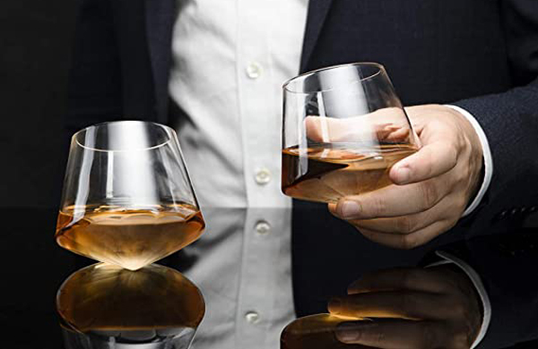 Kire tuma demonstraverunt lector